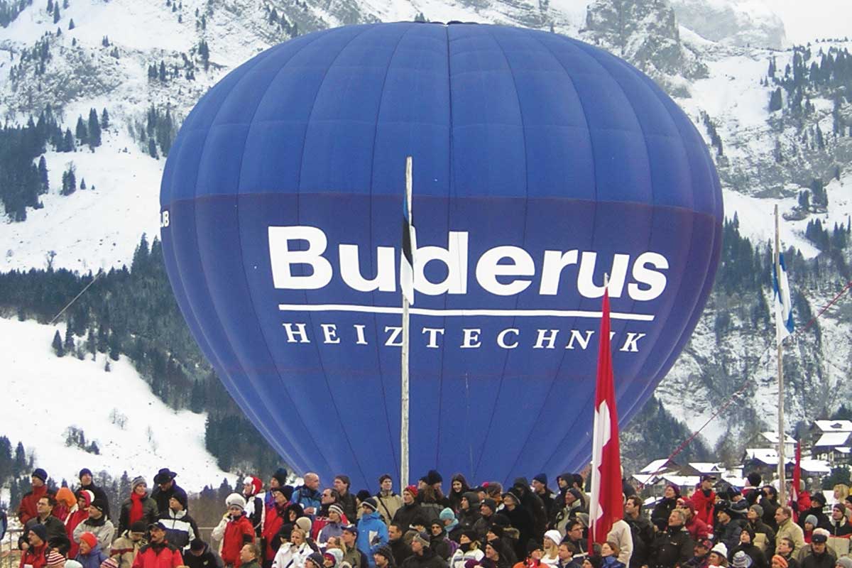 Team Event Four Hills Tournament Buderus hot air balloon
